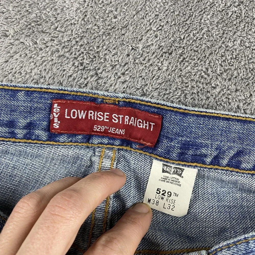 Vintage Levis 529 Straight Jeans Men 38x32 Blue Medium Wash Mid Rise 100% Cotton